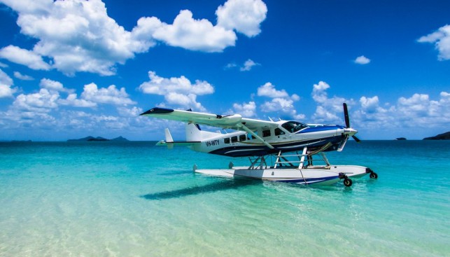 Некоторые острова яхтсмены делят с авиатуристами