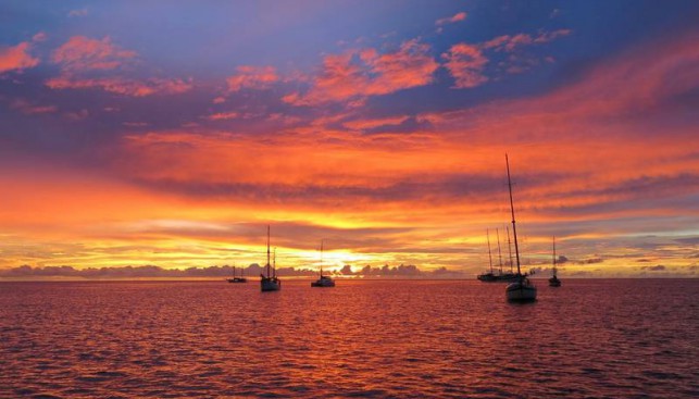 Яхты в бухте Тирелл на Карриаку