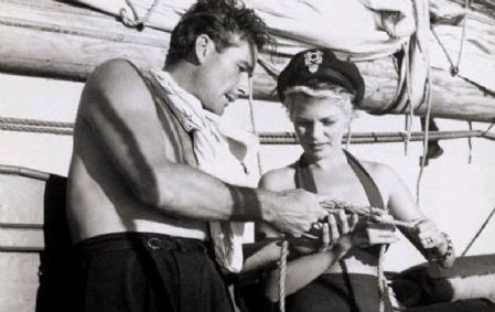 Даже голливудские звезды на Sirocco должны уметь вязать морские узлы