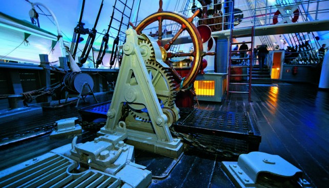 В Осло есть масса мест, куда можно зайти на яхте. Например, посетить музей "Фрама"