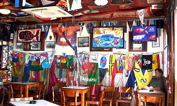 Бар SPORT, город Орта, остров Фаял, Азоры